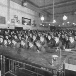 előadás a Gyógyszertani Intézetben 1909-ben
