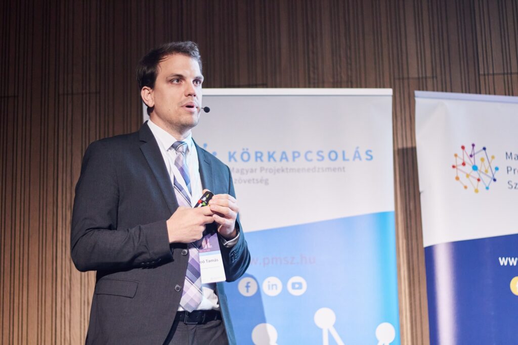 dr. Joó Tamás – Mi és az MI – Mesterséges intelligencia és digitalizáció a projektmenedzsmentben
