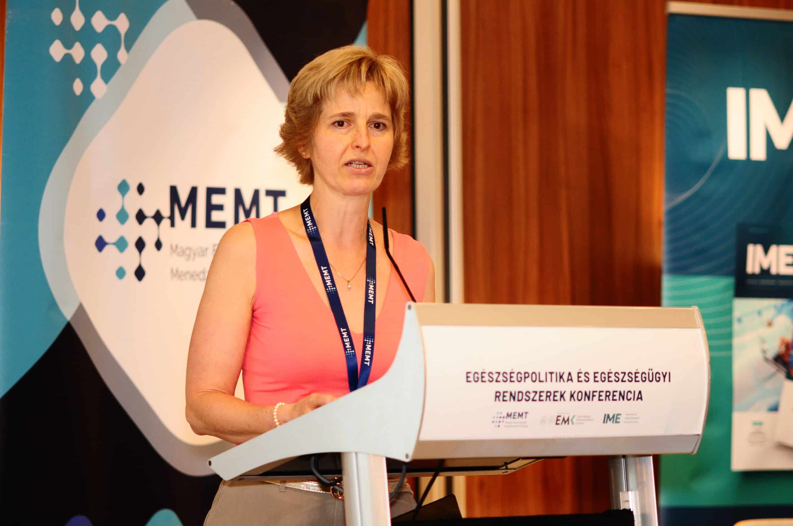 Dr. Dózsa Katalin