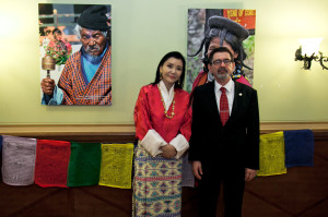Rector Szél and HMQM at the Photo Exhibition
