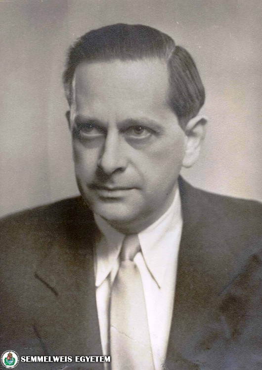 Dr. Zoltán Imre (1909-2002) 1947 és 1979 között a II. Sz. Szülészeti és Nőgyógyászati Klinika vezetője (1950-től igazgató)