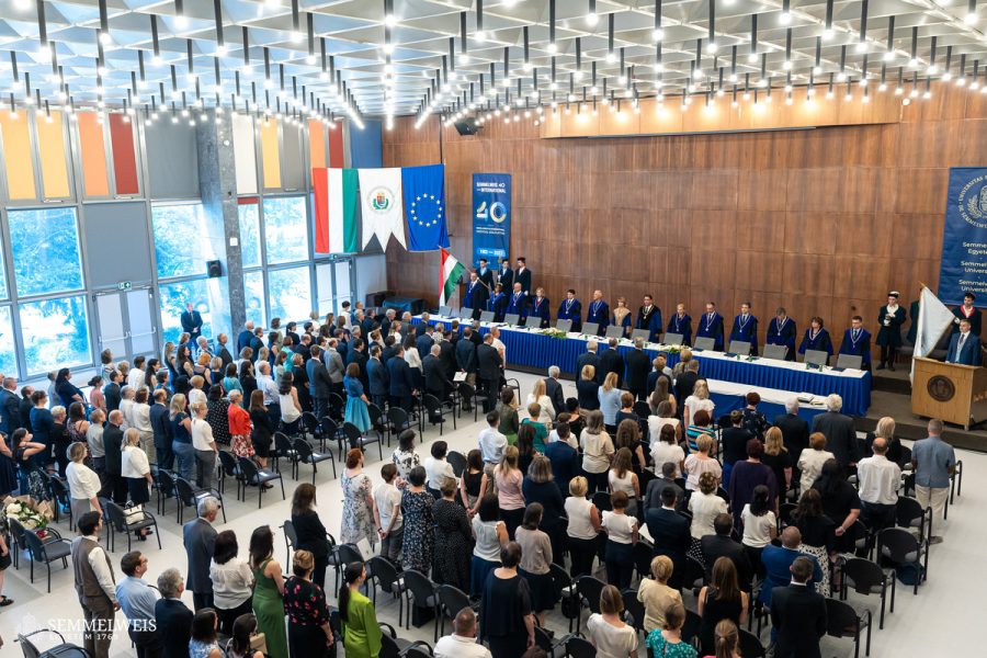 The university celebrated the 205th birthday of Ignac Semmelweis with a series of celebrations throughout the day – Semmelweis News
