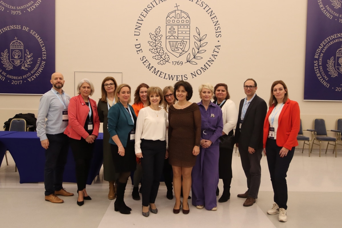 Bolevácz Ágnes és Dr. Tésenyi Timea a workshopok vezetőivel