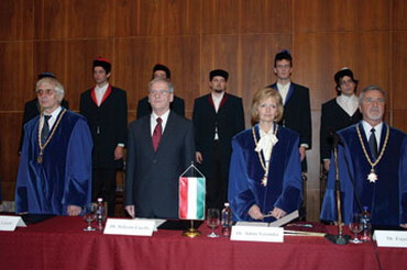 2005140402.jpg
