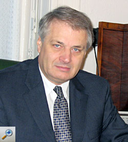 200602083.jpg