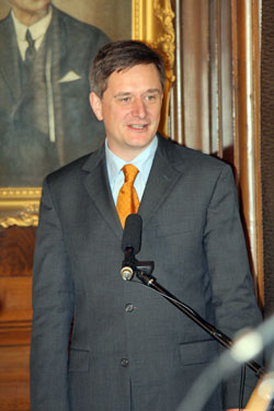 200612052.jpg