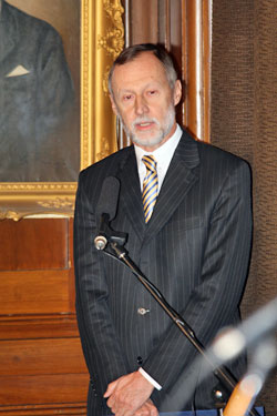 200612056.jpg